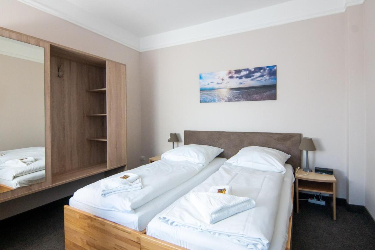 Nordsee-Hotel Hinrichsen Husum  Exterior photo